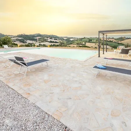 Casal Del Sole - La Ginestra Apartamento Montefelcino